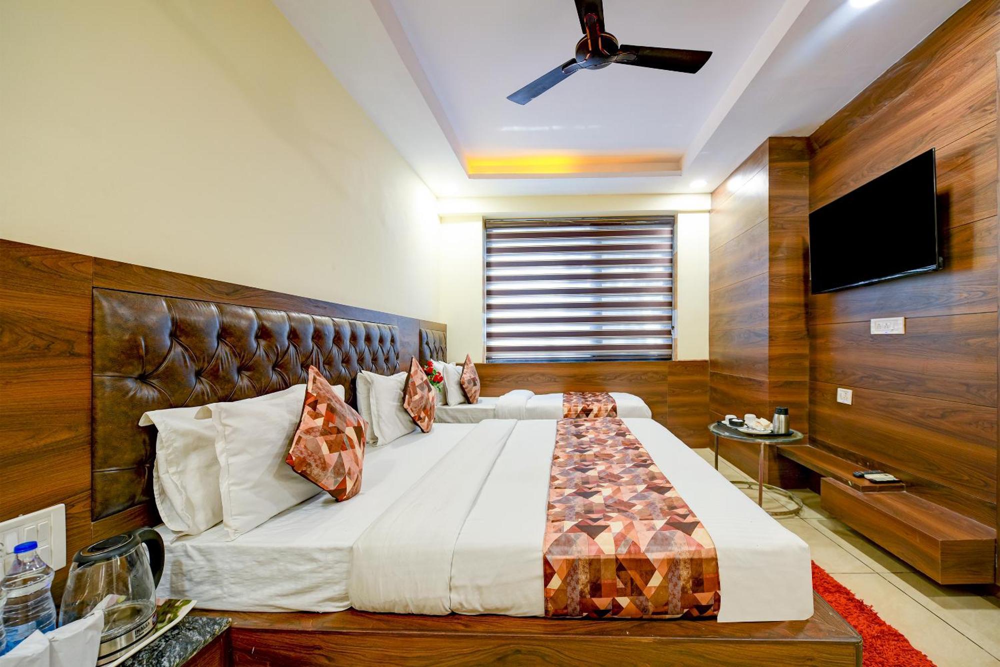 Hotel Le Grand - Walk-In From Rk Ashram Metro Station Yeni Delhi Dış mekan fotoğraf